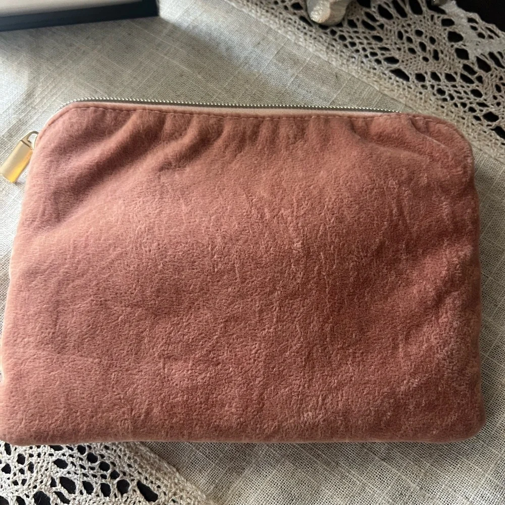 Pink tech pouch - Picture 2 of 3